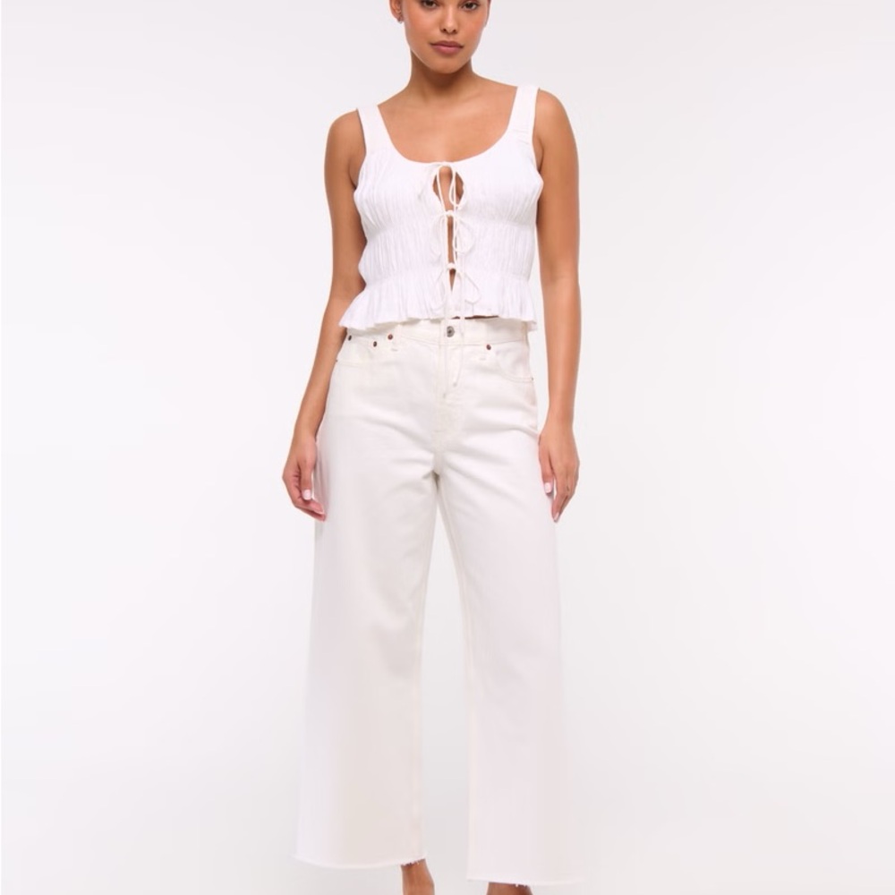 Abercrombie & Fitch High Rise Cropped Wide Leg Jean 28 Short